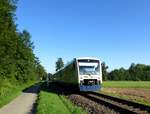 Triebwagen der BSB bei Hugstetten, auf dem Weg zum Freiburger Hauptbahnhof, Aug.2017