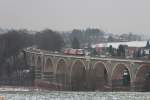 VT 516 von der City Bahn Chemnitz ist gerade auf dem Bahrebachviadukt nach Burgstädt unterwegs.