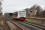 Der VT 513 der City Bahn Chemnitz am 14.12.2015 bei der Ausfahrt aus dem oberen Bahnhof Wittgensdorf nach Chemnitz.