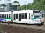 Eine Kassler RegioTram verlsst hier auf DB Gleisen Kassel-Wilhelmshhe. (07.08.2008)