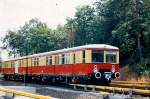 75 Jahre elektrischer S-Bahnbetrieb in Berlin: Bei der groen Fahrzeugparade am Olympiastadion war auch einer der beiden  neuen  Gertezge zu sehen, die aus BR 276 umgebaut wurden.