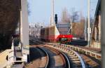 BERLIN, 01.04.2009, S8 nach Hohen Neuendorf bei der Ausfahrt aus dem S-Bahnhof Pankow  