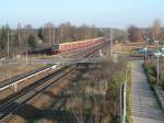 S5 von Strausberg nach Westkreuz. Hier bei Birkenstein am 10.12.2006