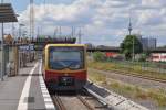 BERLIN, 06.07.2014, S7 nach Wannsee im Bahnhof Warschauer Straße