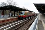 S-Bahn Berlin: S8 (BR 481/482) Berlin-Grünau am 1. April 2015.