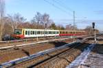 481 023-0  kautionsfrei.de  S-Bahn Berlin als S42 (S 42131) Ring ↺, bei der Einfahrt in Berlin Jungfernheide.