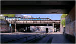 Auf dem Weg zur S-Bahnstation Yorckstra�e -     Die S-Bahnbr�cke �ber die Yorckstra�e.