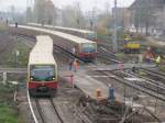 Trotz Baustelle ,der Verkehr am Bhf.Ostkreuz rollt weiter. November 2008