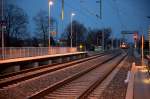 Es war die klteste Frhlingsnacht seit 50 Jahren, das sprte auch der Fotograf, als er kurzentschlossen einige Abendbilder schieen wollte. 23.03.2013 14:47 Uhr.
Interimshaltepunkt  Radebeul Weintrtaube. Minus 8 Grad Celsius.