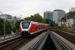 DB S-Bahn Hamburg 490 114 Doppeltraktion am 17.07.19 in Hamburg Dammtor vom Bahnsteig aus fotografiert 