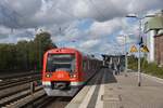 HAMBURG, 09.10.2020, Zug 4693 als S3 nach Buxtehude im S-Bahnhof Hamburg-Eidelstedt (gemeinsame Nutzung durch AKN und S-Bahn Hamburg)