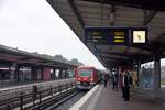 HAMBURG, 10.09.2021, Zug 4049 als S1 nach Wedel im S-Bahnhof Barmbek