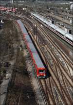 Zwei 474er sind als S1 nach Blankenese unterwegs.