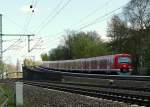 Impressionen aus Hamburg-Sd: ein Zug der Linie S31 Richtung  Elbgaustrae  auf der Rampe vor der Tunnelstation  Heimfeld .