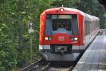 HAMBURG, 02.08.2014, S1 nach Airport/Poppenbüttel bei der Einfahrt in den S-Bahnhof Othmarschen