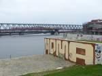 Vom Billhafen in Rothenburgsort aus hat man einen interessanten Blick auf die S-Bahn-Brücke.