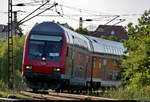 DABpbzfa 762.0 mit Schublok 143 350-7 der S-Bahn Mitteldeutschland (DB Regio Südost) als S 37759 (S7) von Halle-Nietleben nach Halle(Saale)Hbf wechselt in der Saaleaue bei Angersdorf auf die