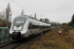 DB S-Bahn Mitteldeutschland 1442 110 als S 37324 (S3) von Wurzen nach Halle-Nietleben, am 02.01.2024 in Halle-Silberhhe. Vom Bahnsteigende aus fotografiert.