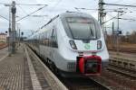 1442 213 und 1442 212 bei der Ausfahrt aus Werdau, weiter geht es mit der S5X nach Halle (Saale) Hbf. Ein freundlichen Gruß zum Tf zurück. 15.03.2014