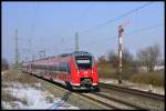 S-Bahn Nrnberg neu: 442 240 und ein weiterer Hamster nhern sich dem Bahnhof Eggolsheim am 1.