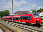 BR 442 266 steht abgestellt in Ansbach, 10.06.2018.