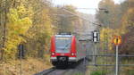 Eine S3 nach Bad Soden verlässt Schwalbach (Taunus).