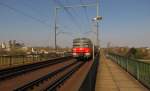 DB S-Bahn Rhein-Main 420 787-4 als S 35848 (S 8) von Offenbach (M) Ost nach Wiesbaden Hbf, auf der Kaiserbrcke in Mainz; 28.03.2011