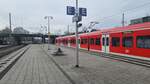 Eine BR 425 der S-Bahn Rhein Neckar mit der Zug-Nr  425
063-5  als S3 nach Mannheim steht in Karlsruhe Durlach.
Aufgenommen wurde das Foto am 15.02.2024 zur
Mittagszeit.