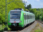 Der Triebzug 422 527-2 Mitte Mai 2020 kurz vor der Ankunft in Bochum-Langendreer.