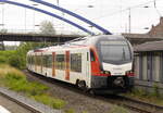 3427 008 als S 2 Dortmund - Recklinghausen bei der Einfahrt nach Dortmund-Mengede am 24.6.21.