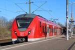DB Regio 1440 310+1440 xxx auf der S8 (Mönchengladbach-Wuppertal(-Hagen)), 18.03.2022, Neuss Rheinpark-Center