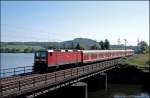 143 617 (9180 6 143 617-9 D-DB) berquert mit einem Zug der Linie S5 nach Dortmund Hbf den Harkortsee bei Wetter(Ruhr).