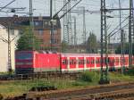 143 842-3 schiebt die S6 aus dem Dsseldorfer Hbf herraus in Richtung Kln-Nippes.