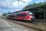 Die S-Bahn von Rostock-Seehafen Nord in Richtung Hbf.steht abfahrbereit am Haltepunkt Rostock-Seehafen Nord