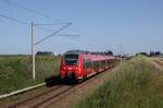 442 348 hat als S3 nach Güstrow soeben Rostock Hbf verlassen. Fotografiert am 07.06.2015 in Gragetopshof.   