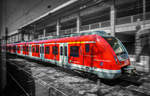 Parallelfahrt des EC 114  Wörthersee  mit 430 577-7 in Stuttgart.