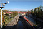 An der Schleuse -

S-Bahn-Langzug auf der Neckarbrücke in Stuttgart-Bad Cannstatt.

12.08.2018 (M)