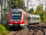 430 054 führt seinen Langzug nach Filderstadt mit dabei hat er 430 049 und 052. 
Waiblingen - 30.09.2025

Wagenreihung: 430 054-049-052