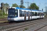 Am 30 April 2026 ist SaarBahn Strassenbahn 2002 weit entfernt von deren normalen Habitat wann sie als testfahrt ins Ruhrpott (!) der bahnhof Neuwied durchfahrt.