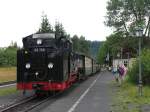 99 758 der Schsichs-Oberlausitzer Eisenbahngesellschaft mBh mit Zug 313 Kurort Jonsdorf-Bertsdorf auf Bahnhof Kurort Jonsdorf am 12-7-2007.