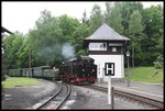 Einfahrt des Personenzuges aus Oybin in Bertsdorf am 24.05.2016 mit Zuglok 99749.