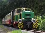 Heute wieder auf der Brohltalbahn unterwegs: Die O&K Diesellok D1 mit dem alltglichen Personenzug um 14:10Uhr.