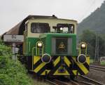 Die D8, der Marke Jung, durfte am 28.7.2011 im Brohler Umladebahnhof mit DB Gterwagen rangieren.