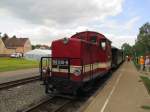 Dllnitzbahn 199 030-8 mit der DBG 107 nach Oschatz Hbf, in Glossen; 09.06.2011