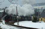 99 773 verlt mit ihrem Zug am 18.03.2009 den Bahnhof Neudorf.