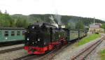 SDG 99 785 mit der SDG 1004 von Kurort Oberwiesenthal nach Cranzahl, bei der Ausfahrt in Hammerunterwiesenthal; 13.09.2011