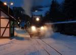 99 1785-7 der Fichtelbergbahn steht am 04.01.15 in Oberwiesenthal.