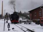 99 1785-7 der Fichtelbergbahn steht am 04.01.15 in Cranzahl.