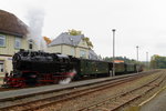 99 6001 mit IG HSB-Sonderzug, auf der Fahrt von Wernigerode nach Quedlinburg, am 18.10.2015 kurz nach der Einfahrt in den Bahnhof Elend.