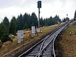 Blick auf den Abzweig (die Weiche) in Richtung Bahnhof Goetheweg am 04.